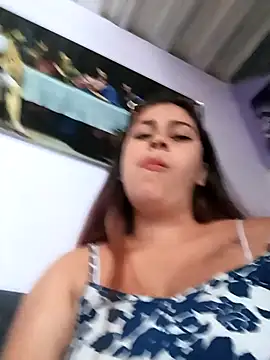 Snapshot of Latina_sexy1 chatting on September 15, 3:45 pm Latina sexy1 online show from September 15, 3:45 pm