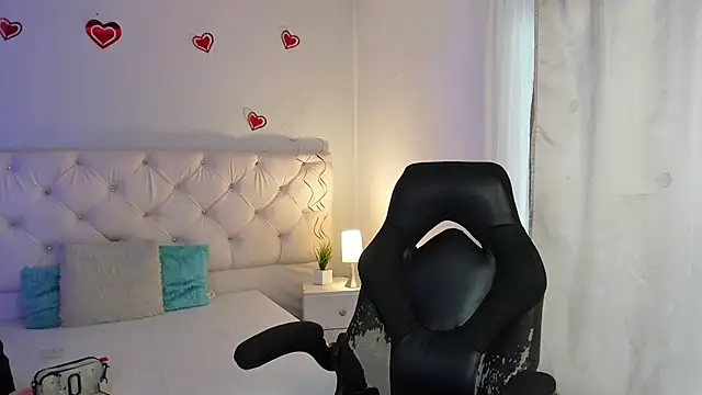 Aron cruz online show from February 27, 2:00 pm