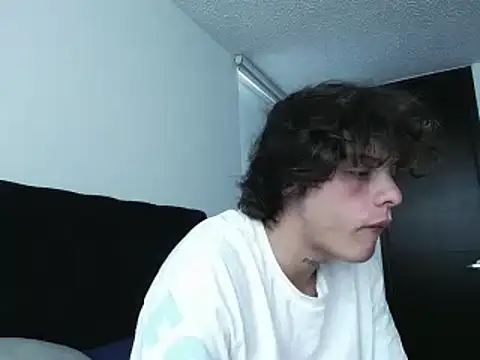 Snapshot of Santiago_kiler chatting on December 9, 9:26 pm Santiago kiler online show from December 9, 9:26 pm