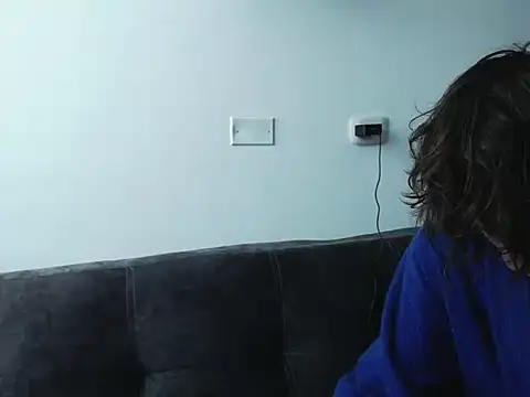 Snapshot of Santiago_kiler chatting on December 10, 7:43 pm Santiago kiler online show from December 10, 7:43 pm