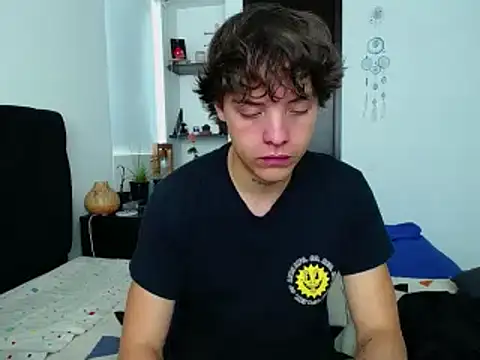 Snapshot of Santiago_kiler chatting on December 21, 4:03 pm Santiago kiler online show from December 21, 4:03 pm