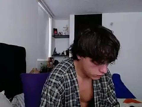 Snapshot of Santiago_kiler chatting on December 26, 9:26 pm Santiago kiler online show from December 26, 9:26 pm