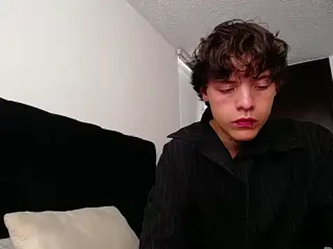 Snapshot of Santiago_kiler chatting on December 30, 8:36 pm Santiago kiler online show from December 30, 8:36 pm