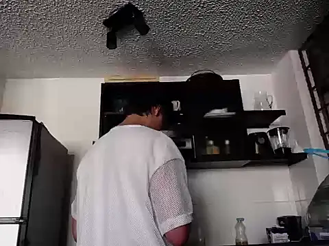 Snapshot of Santiago_kiler chatting on January 17, 1:24 pm Santiago kiler online show from January 17, 1:24 pm