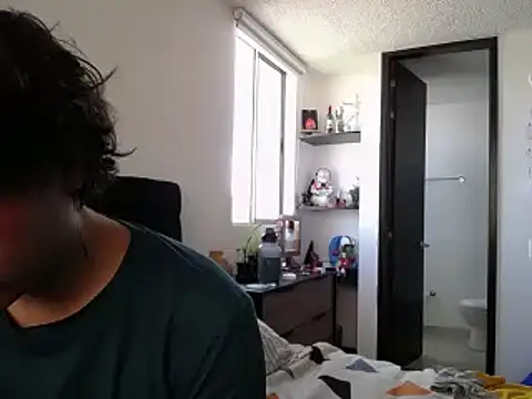 Snapshot of Santiago_kiler chatting on February 4, 2:53 pm Santiago kiler online show from February 4, 2:53 pm