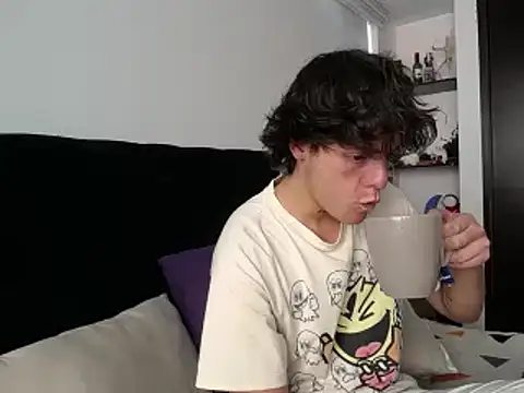 Snapshot of Santiago_kiler chatting on February 10, 2:05 pm Santiago kiler online show from February 10, 2:05 pm