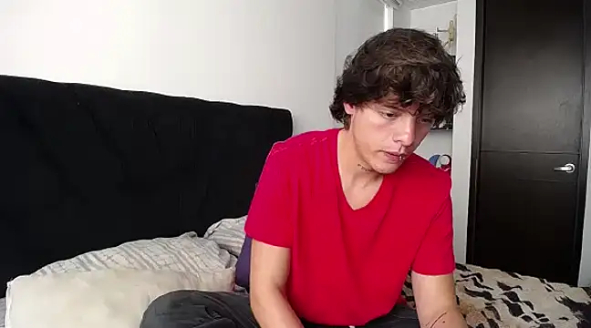 Snapshot of Santiago_kiler chatting on March 1, 7:37 pm Santiago kiler online show from March 1, 7:37 pm