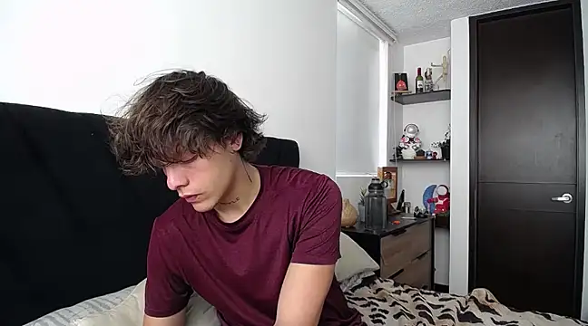 Snapshot of Santiago_kiler chatting on March 3, 5:50 pm Santiago kiler online show from March 3, 5:50 pm