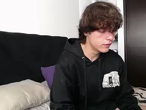 Snapshot of Santiago_kiler chatting on March 8, 4:28 pm Santiago kiler online show from March 8, 4:28 pm