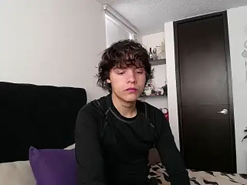 Snapshot of Santiago_kiler chatting on March 11, 1:01 pm Santiago kiler online show from March 11, 1:01 pm