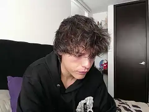 Snapshot of Santiago_kiler chatting on March 12, 4:24 pm Santiago kiler online show from March 12, 4:24 pm