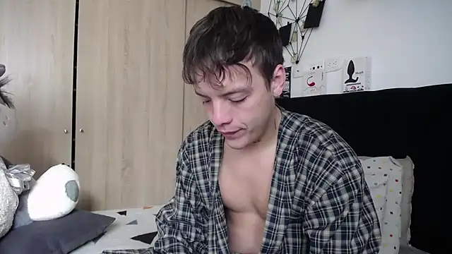 Snapshot of Santiago_kiler chatting on September 25, 1:04 pm Santiago kiler online show from September 25, 1:04 pm