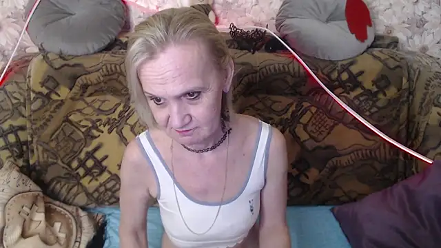 MissBekker online show from December 17, 9:17 am