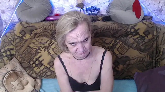 MissBekker online show from December 20, 3:58 am