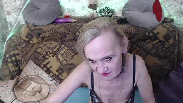 MissBekker online show from December 21, 9:36 pm