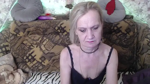 MissBekker online show from December 31, 1:04 am