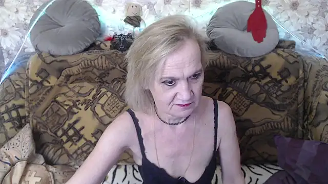 MissBekker online show from January 10, 8:29 am