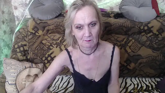 MissBekker online show from January 30, 9:25 pm