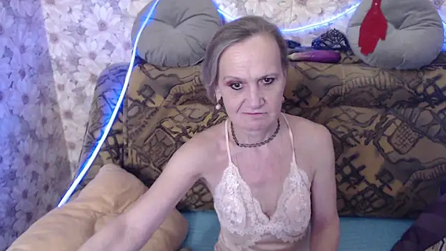 MissBekker online show from April 14, 8:04 pm