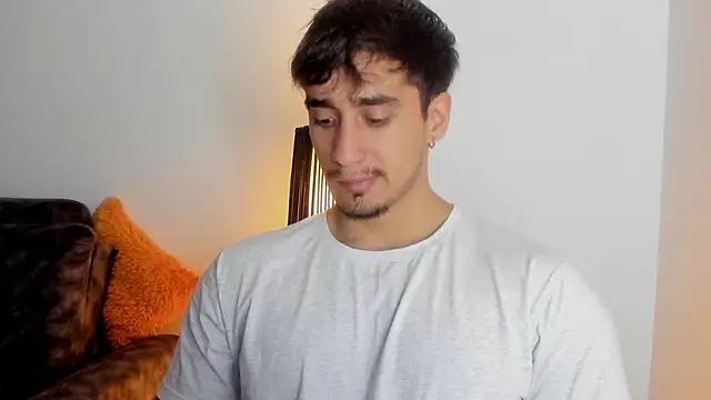 Snapshot of AlexRivera6 chatting on October 30, 6:30 pm AlexRivera6 online show from October 30, 6:30 pm