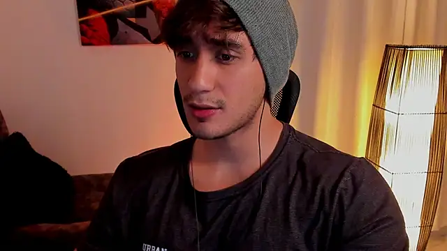 AlexRivera6 online show from May 1, 6:34 pm