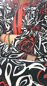 Snapshot of Kavya_XX chatting on December 9, 8:33 am Kavya XX online show from December 9, 8:33 am