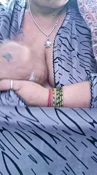 Snapshot of Kavya_XX chatting on December 21, 5:58 am Kavya XX online show from December 21, 5:58 am