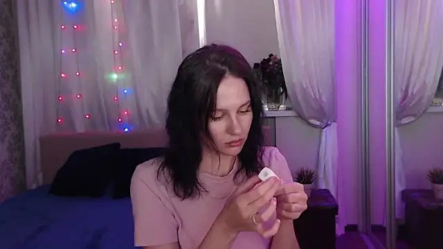Snapshot of Zlata888 chatting on June 21, 2:41 pm Zlata888 online show from June 21, 2:41 pm