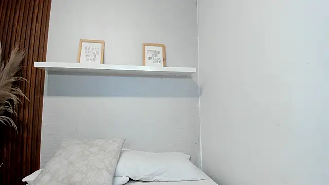 LANA-JONNES online show from January 19, 4:16 am