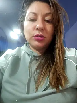 Snapshot of sakotodika chatting on May 5, 11:24 pm sakotodika online show from May 5, 11:24 pm