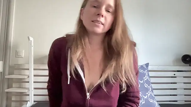 SweetLucy96 online show from December 24, 1:28 pm