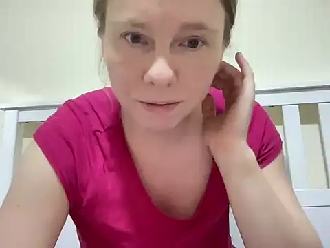 SweetLucy96 online show from December 2, 8:37 pm