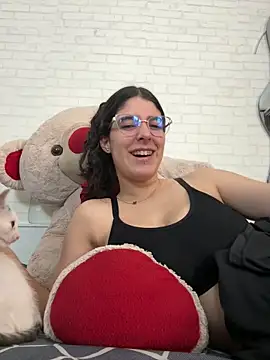  Niah  online show from February 3, 8:24 pm