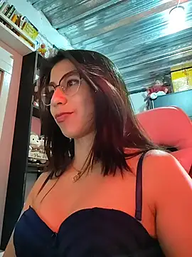 kateeen18 online show from January 13, 5:13 am