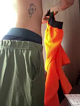 sorry-mom69 online show from April 25, 1:41 pm