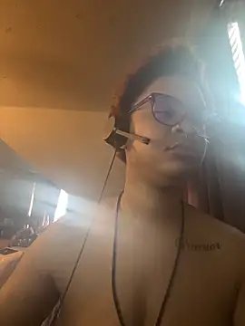 nickytheehawtie online show from February 26, 5:23 pm