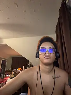 nickytheehawtie online show from March 3, 12:39 am