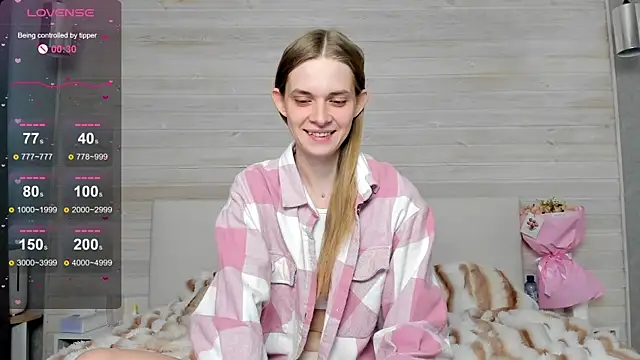 molly hunt  online show from March 8, 6:54 am