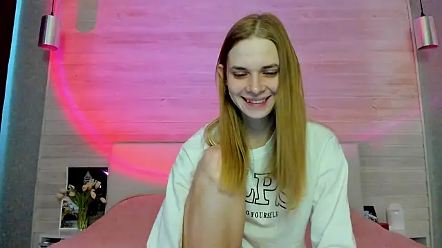 molly hunt  online show from March 13, 3:35 am