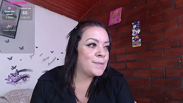 LIila28six online show from February 10, 2:32 pm