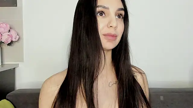 Snapshot of miss_emily_ chatting on January 5, 8:52 pm miss emily online show from January 5, 8:52 pm