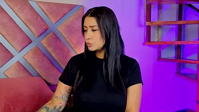  kelly hous36 online show from February 19, 12:45 pm