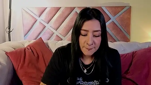  kelly hous36 online show from June 2, 12:40 pm
