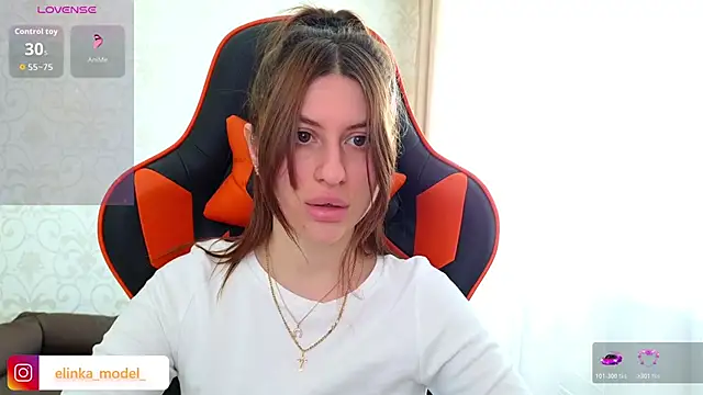 Snapshot of Elishka_ chatting on May 3, 7:03 am Elishka online show from May 3, 7:03 am