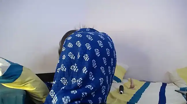 Snapshot of cutee__crazy chatting on December 4, 5:44 pm cutee crazy online show from December 4, 5:44 pm