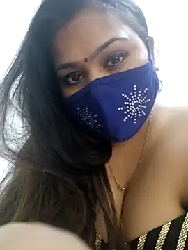 Snapshot of cutee__crazy chatting on February 13, 5:01 pm cutee crazy online show from February 13, 5:01 pm