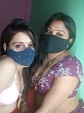 Snapshot of cutee__crazy chatting on October 10, 6:07 pm cutee crazy online show from October 10, 6:07 pm