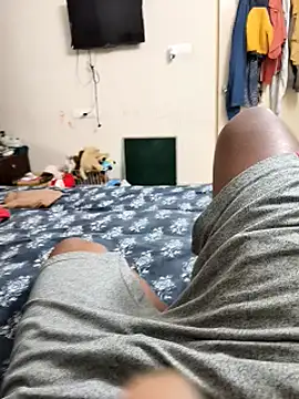 mkmony online show from December 12, 3:05 pm