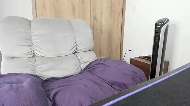 xspecialoomx online show from April 13, 7:41 pm