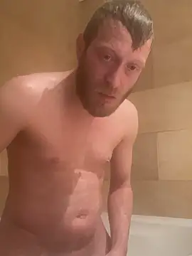 Snapshot of rippedbritish chatting on March 10, 8:45 pm rippedbritish online show from March 10, 8:45 pm